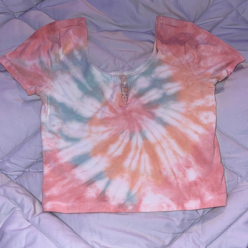 Aeropostale Seriously Soft Notch-Neck Cropped Baby Tee Size: M
